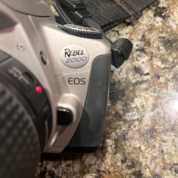 Canon camera - Picture 9 of 11